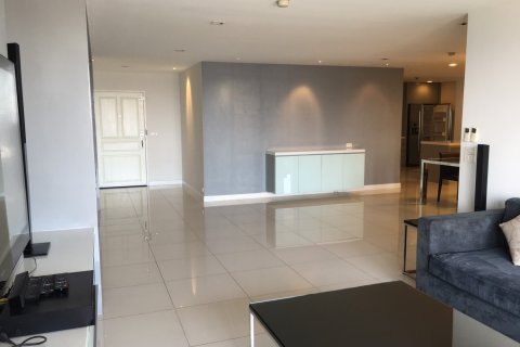 Кондоминиум с 2 спальнями в Бангкоке, Таиланд № 143793 - фото 6