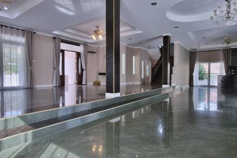 Дом в Паттайе, Таиланд с 4 спальнями  № 86413 - фото 7