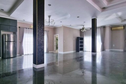 Дом в Паттайе, Таиланд с 4 спальнями  № 86413 - фото 6