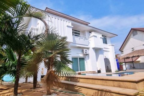 Дом в Паттайе, Таиланд с 4 спальнями  № 86413 - фото 3