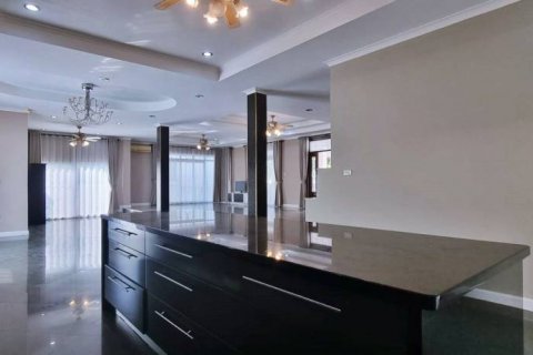 Дом в Паттайе, Таиланд с 4 спальнями  № 86413 - фото 8