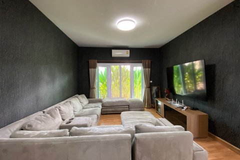 House in Chiang Mai, Thailand 4 bedrooms № 82024 - photo 17