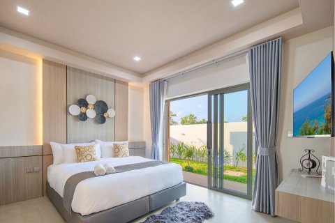 Дом в Чалонге, Таиланд с 4 комнатами  № 74345 - фото 13