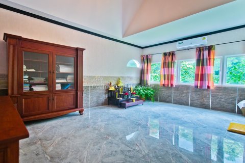 Дом в Саттахипе, Таиланд с 8 спальнями  № 78616 - фото 29