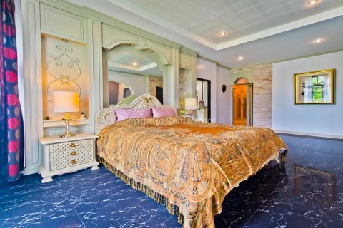 Дом в Саттахипе, Таиланд с 8 спальнями  № 78616 - фото 30