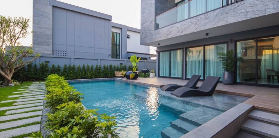 Вилла в Банг Ламунге, Таиланд с 4 спальнями № 86397