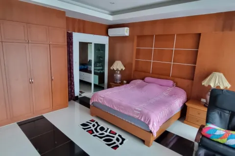 Maison à Pattaya, Thaïlande 5 chambres № 80207 - photo 30