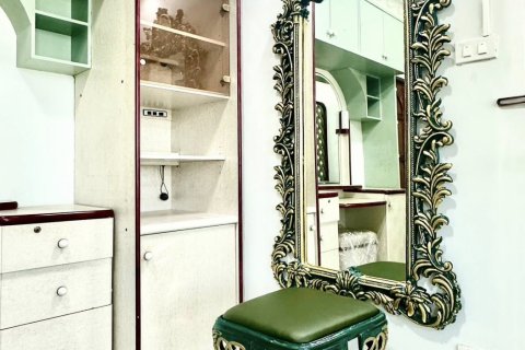 Дом в Талинг Чане, Бангкок, Таиланд с 7 спальнями  № 132249 - фото 13