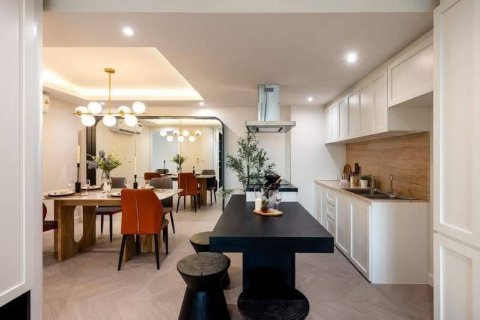 Кондоминиум с 3 спальнями в Ваттхане, Бангкок, Таиланд № 132250 - фото 4