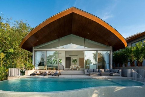 Villa in Kamala, Thailand 3 bedrooms № 101597 - photo 1