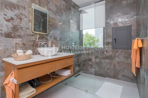 House in Phuket, Thailand 4 bedrooms № 130917 - photo 25