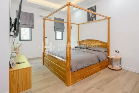 House in Phuket, Thailand 4 bedrooms № 130917 - photo 17