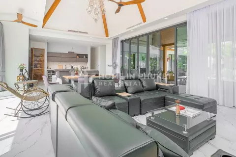 House in Phuket, Thailand 4 bedrooms № 130917 - photo 4