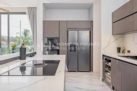 House in Phuket, Thailand 4 bedrooms № 130917 - photo 9