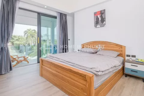 House in Phuket, Thailand 4 bedrooms № 130917 - photo 26