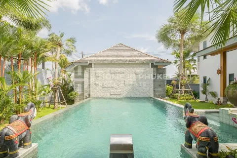 House in Phuket, Thailand 4 bedrooms № 130917 - photo 12