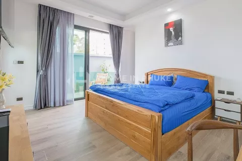 House in Phuket, Thailand 4 bedrooms № 130917 - photo 22