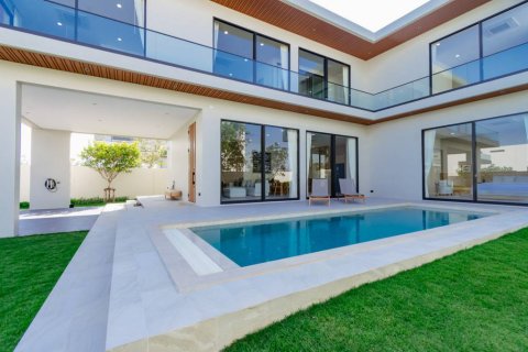 Villa in Hua Hin, Thailand 4 bedrooms № 121021 - photo 1