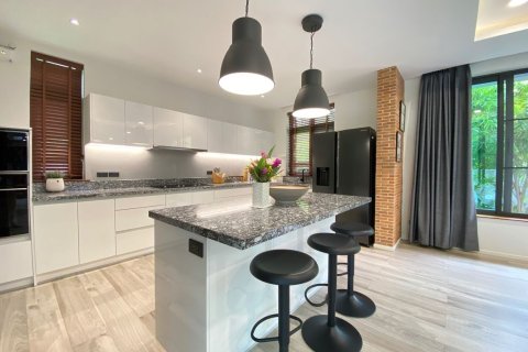 Villa in Chiang Mai, Thailand 3 bedrooms № 104882 - photo 10