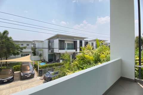 House in Chiang Mai, Thailand 3 bedrooms № 104880 - photo 22