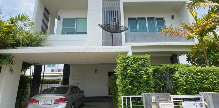 House in Chiang Mai, Thailand 3 bedrooms № 104880