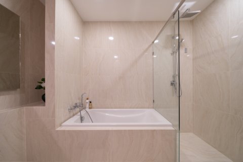 Кондоминиум с 2 спальнями в Бангкоке, Таиланд № 126391 - фото 13