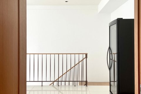 Condo in Khlong Toei, Bangkok, Thailand, 2 bedrooms  № 123954 - photo 13