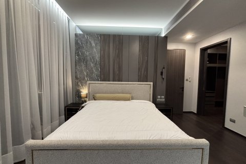 Condo in Watthana, Bangkok, Thailand, 3 bedrooms  № 123956 - photo 7