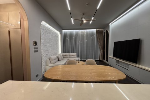 Condo in Watthana, Bangkok, Thailand, 3 bedrooms  № 123956 - photo 2