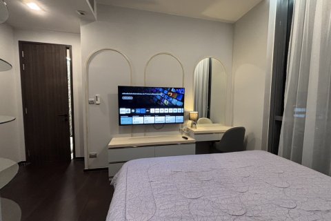 Condo in Watthana, Bangkok, Thailand, 3 bedrooms  № 123956 - photo 12