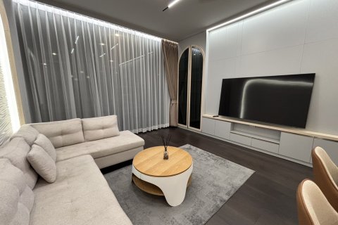 Condo in Watthana, Bangkok, Thailand, 3 bedrooms  № 123956 - photo 5