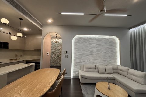 Condo in Watthana, Bangkok, Thailand, 3 bedrooms  № 123956 - photo 3