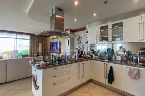 Кондоминиум с 3 спальнями в Банг Ламунге, Таиланд № 132214 - фото 5