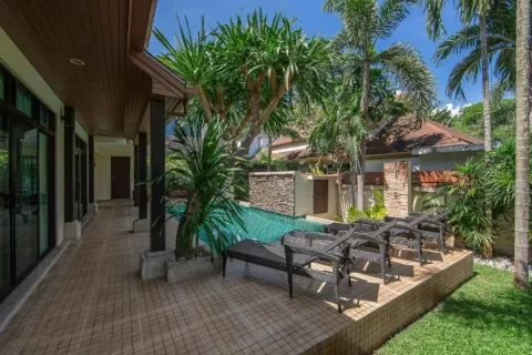 Villa in Phuket, Thailand 3 bedrooms № 130035 - photo 4