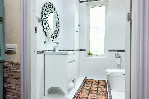 House in Bang Lamung, Thailand 3 bedrooms № 130040 - photo 24