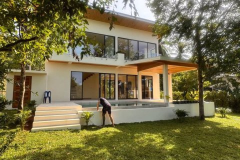 Villa in Surat Thani, Thailand 2 bedrooms № 124439 - photo 2