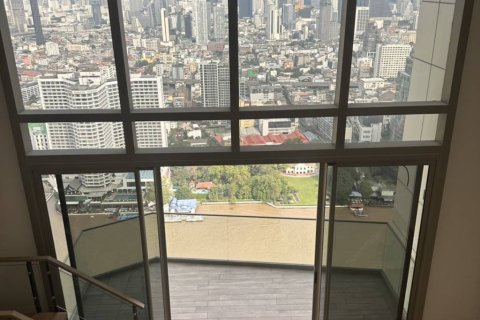 Дуплекс в Бангкоке, Таиланд с 4 спальнями  № 124435 - фото 7