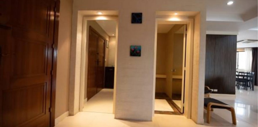 Кондоминиум с 3 спальнями в Клонг Тоэй, Бангкок, Таиланд № 123648