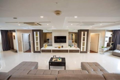 Кондоминиум с 3 спальнями в Клонг Тоэй, Бангкок, Таиланд № 123648 - фото 10