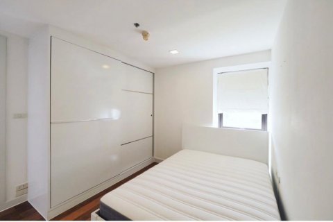 Кондоминиум с 2 спальнями в Ваттхане, Бангкок, Таиланд № 123649 - фото 2