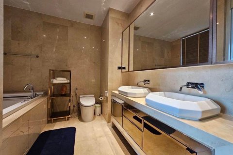 Кондоминиум с 3 спальнями в Ваттхане, Бангкок, Таиланд № 123644 - фото 6