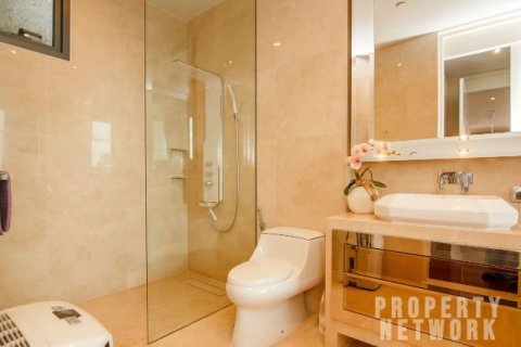 Condo in Watthana, Bangkok, Thailand, 2 bedrooms  № 123645 - photo 13