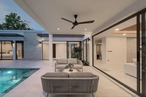 Villa in Phuket, Thailand 4 bedrooms № 107813 - photo 8