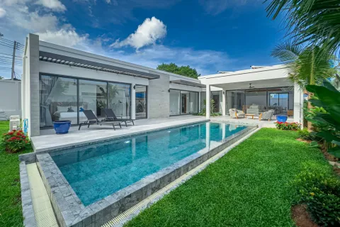 Villa à Phuket, Thaïlande 4 chambres № 107813