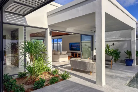 Villa in Phuket, Thailand 4 bedrooms № 107813 - photo 10