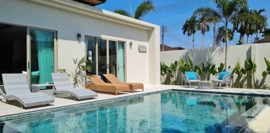 Villa in Phuket, Thailand 3 bedrooms № 100534