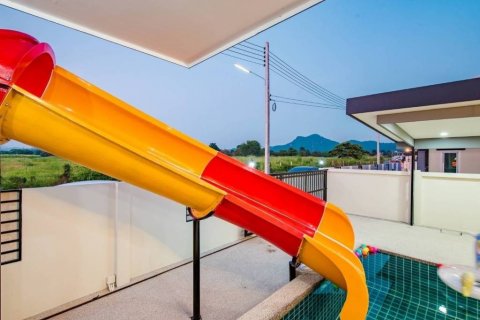 Villa in Hua Hin, Thailand 3 bedrooms № 100536 - photo 4