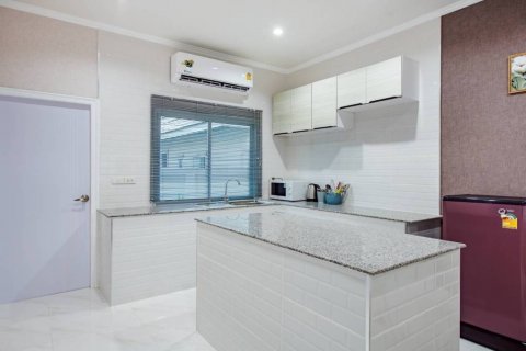Villa in Hua Hin, Thailand 3 bedrooms № 100536 - photo 10