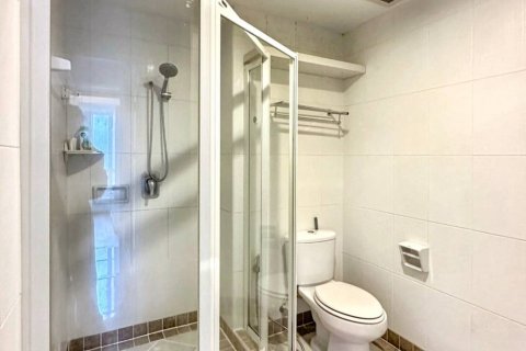 Кондоминиум с 2 спальнями в Бангкоке, Таиланд № 124808 - фото 10