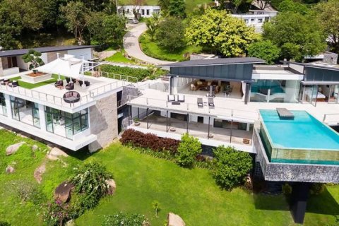 Villa in Ko Samui, Thailand 5 bedrooms № 124597 - photo 1